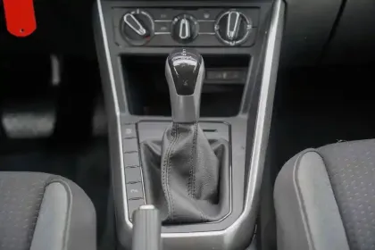 Photo 20 Volkswagen Polo  1.0 TSI 95 S&S DSG7