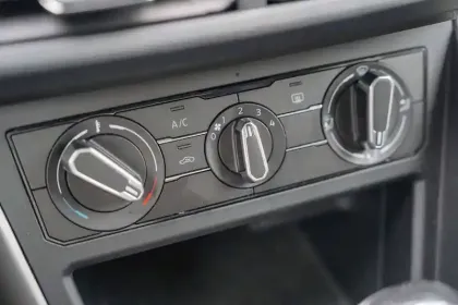 Photo 29 Volkswagen Polo  1.0 TSI 95 S&S DSG7