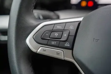 Photo 22 Volkswagen Golf  1.5 TSI EVO2 116 BVM6