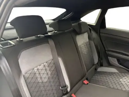 Photo 9 Volkswagen Taigo  1.0 TSI 110 DSG7