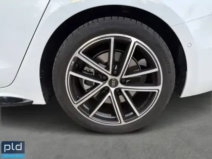 Photo 18 Audi A5  Avant TDI Hybride 204 ch S tronic 7