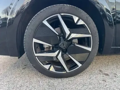 Photo 8 Peugeot 208  PureTech 100 S&S BVM6