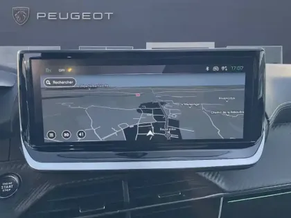 Photo 24 Peugeot 208  PureTech 100 S&S BVM6