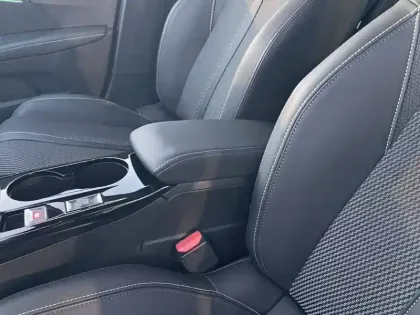 Photo 19 Peugeot 208  PureTech 100 S&S BVM6