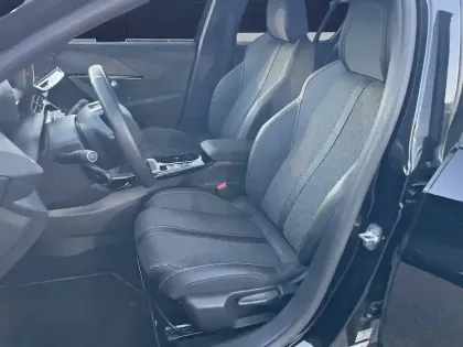 Photo 13 Peugeot 208  PureTech 100 S&S BVM6