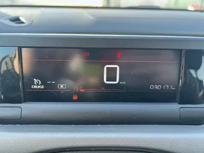 Photo 11 Citroën C4 Cactus  PureTech 110 S&S BVM6