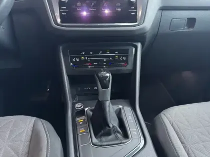 Photo 12 Volkswagen Tiguan  1.5 TSI 150 DSG7