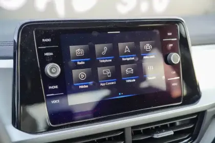 Photo 30 Volkswagen T-roc  1.0 TSI 116 Start/Stop BVM6