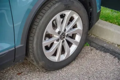 Photo 8 Volkswagen T-roc  1.0 TSI 116 Start/Stop BVM6