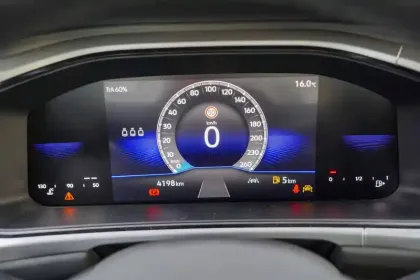 Photo 27 Volkswagen T-roc  1.0 TSI 116 Start/Stop BVM6