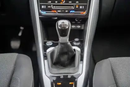 Photo 24 Volkswagen T-roc  1.0 TSI 116 Start/Stop BVM6