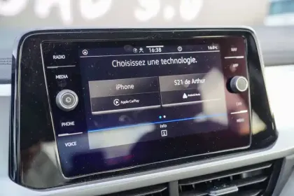 Photo 33 Volkswagen T-roc  1.0 TSI 116 Start/Stop BVM6