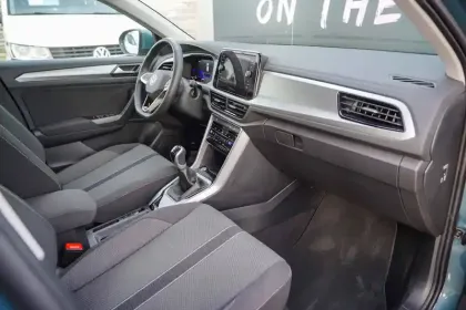 Photo 10 Volkswagen T-roc  1.0 TSI 116 Start/Stop BVM6