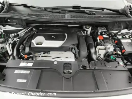 Photo 6 DS DS 7 DS7 Crossback Hybride E-Tense 300 EAT8 4x4 Bastille+