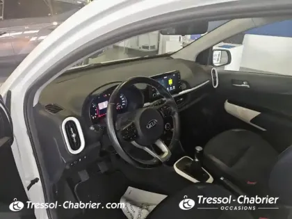 Photo 23 Kia Picanto  1.0 essence MPi 67 ch BVM5 Active