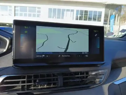 Photo 8 Peugeot 3008  Hybrid 225 e-EAT8 GT