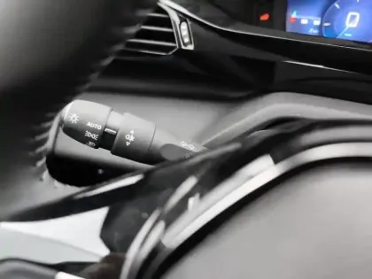 Photo 16 Peugeot 308  SW PureTech 130ch S&S BVM6 Active Pack