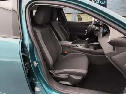 Photo 8 Peugeot 308  SW PureTech 130ch S&S BVM6 Active Pack