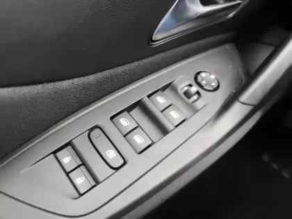 Photo 19 Peugeot 308  SW PureTech 130ch S&S BVM6 Active Pack