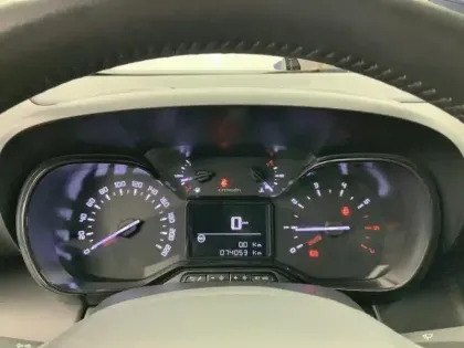 Photo 20 Citroën C3 Aircross  PureTech 110 S&S BVM6 C-Series