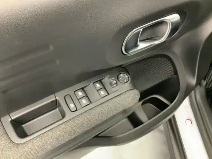 Photo 19 Citroën C3 Aircross  PureTech 110 S&S BVM6 C-Series