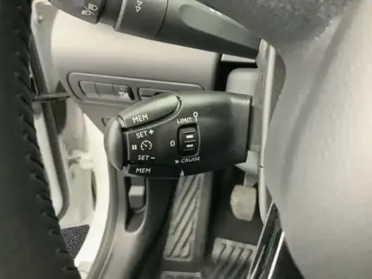 Photo 17 Citroën C3 Aircross  PureTech 110 S&S BVM6 C-Series