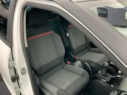 Photo 8 Citroën C3 Aircross  PureTech 110 S&S BVM6 C-Series