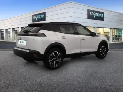 Photo 27 Peugeot 2008  PureTech 100 S&S BVM6 Allure Pack