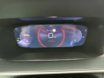 Photo 20 Peugeot 2008  PureTech 100 S&S BVM6 Allure Pack