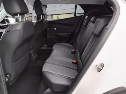 Photo 22 Peugeot 2008  PureTech 100 S&S BVM6 Allure Pack