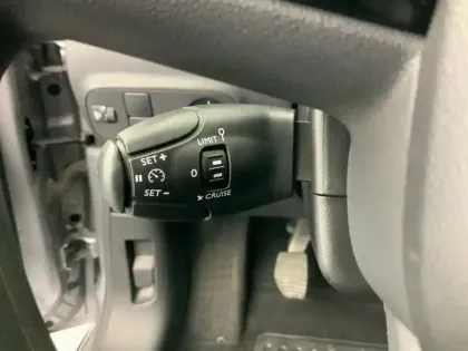 Photo 16 Citroën C3  BlueHDi 100 S&S BVM6 Feel