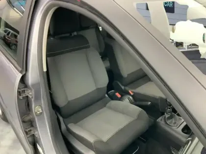 Photo 8 Citroën C3  BlueHDi 100 S&S BVM6 Feel