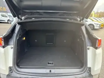 Photo 7 Peugeot 3008  Hybrid 225 e-EAT8 GT