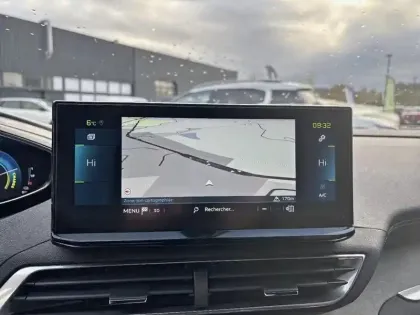 Photo 21 Peugeot 3008  Hybrid 225 e-EAT8 GT