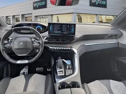 Photo 9 Peugeot 3008  Hybrid 225 e-EAT8 GT