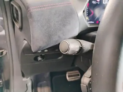 Photo 16 DS DS 3 DS3 Crossback PureTech 155 EAT8 Ines de la Fressange Paris