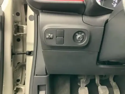 Photo 17 Citroën C3  PureTech 83 S&S BVM5 C-Series