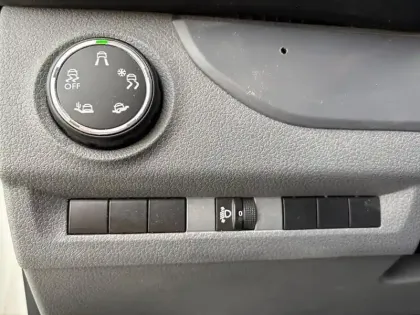 Photo 12 Citroën Jumpy  FGN M BLUEHDI 180 S&S EAT8 DRIVER