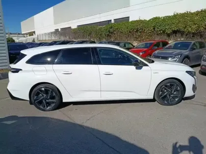 Photo 5 Peugeot 308  SW Plug-in Hybrid 195 ch e-DCS7 Allure