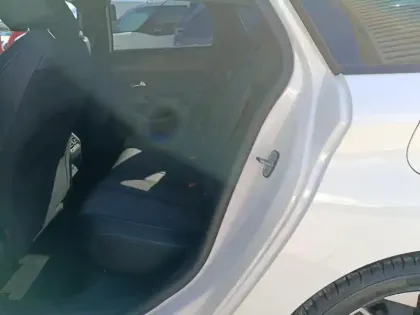 Photo 22 Peugeot 308  SW Plug-in Hybrid 195 ch e-DCS7 Allure