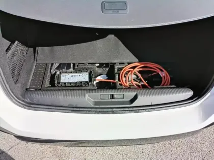 Photo 26 Peugeot 308  SW Plug-in Hybrid 195 ch e-DCS7 Allure