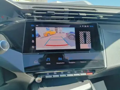 Photo 25 Peugeot 308  SW Plug-in Hybrid 195 ch e-DCS7 Allure