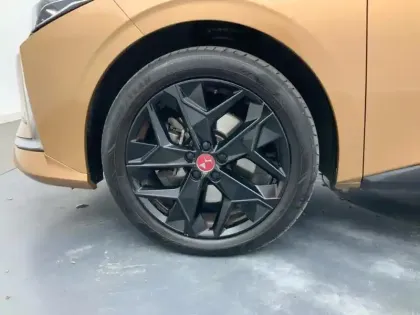 Photo 14 DS DS 4  Hybride Rechargeable 225 EAT8 Pallas Ligne Business