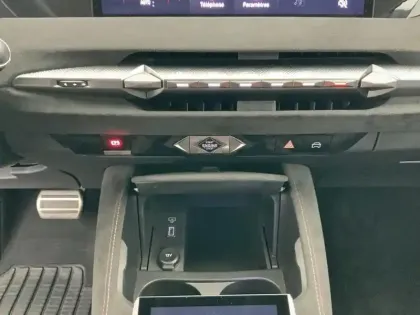 Photo 12 DS DS 4  Hybride Rechargeable 225 EAT8 Pallas Ligne Business