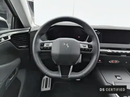 Photo 11 DS DS 4  Hybride 145 e-DCT6 Etoile - Alcantara