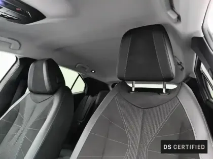 Photo 24 DS DS 4  Hybride 145 e-DCT6 Etoile - Alcantara