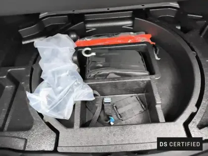 Photo 26 DS DS 4  Hybride 145 e-DCT6 Etoile - Alcantara