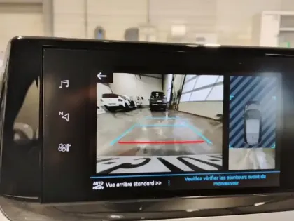 Photo 25 Peugeot 208  100 S&S BVM6 Business