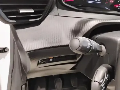 Photo 16 Peugeot 208  100 S&S BVM6 Business