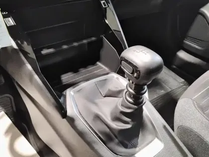 Photo 23 Peugeot 208  100 S&S BVM6 Business